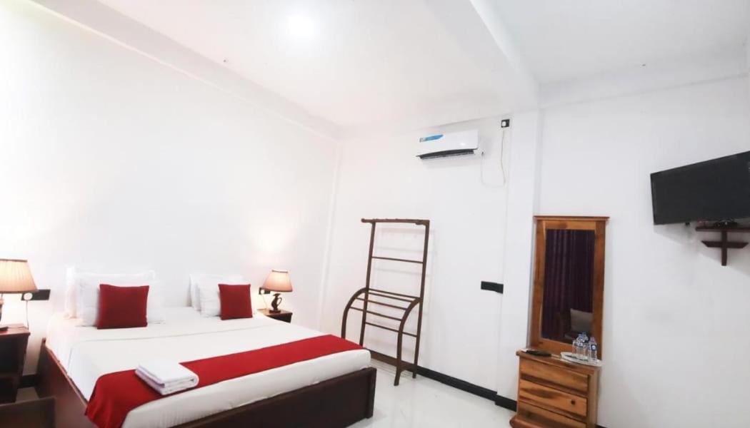 Hotel Ciel Star Anuradhapura Exterior foto